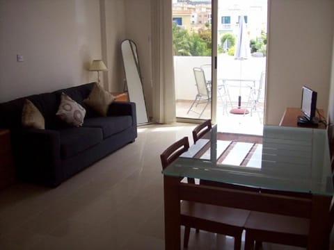 D202 Vanessa Apartments, Peyia Apartment in Peyia