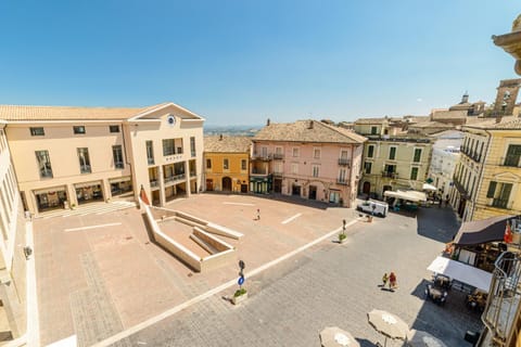 Neighbourhood, City view, Landmark view, Sea view