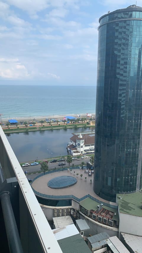 City view, Sea view