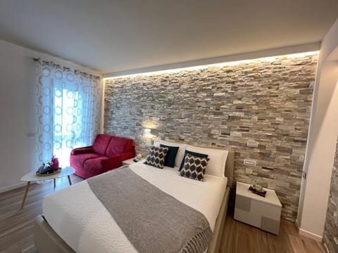 Bed, Living room, Bedroom