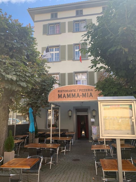 Restaurant/places to eat, Restaurant/places to eat