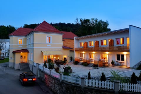 Property building, Property building, Facade/entrance, Sunset