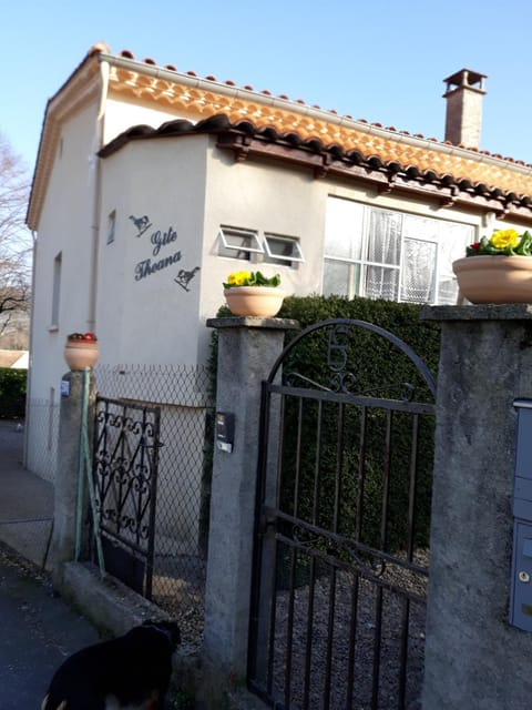 Property logo or sign