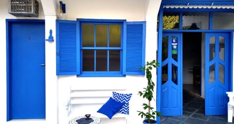 Patio, Facade/entrance