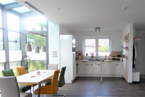 Haus Fehnhuus, Am Alten Deich 11a House in Friesland