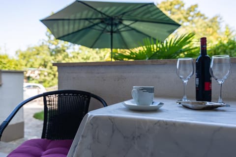 Day, Balcony/Terrace
