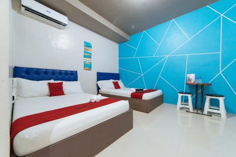 Bed, Photo of the whole room, Bedroom, air conditioner