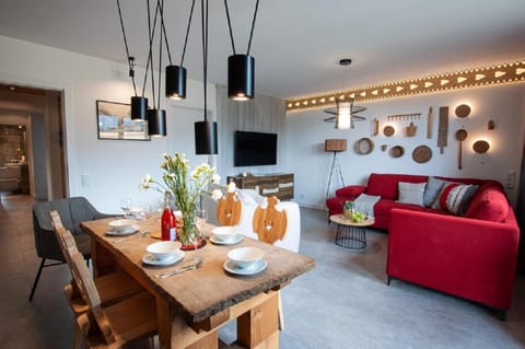 Living room, Dining area