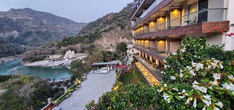 Balcony/Terrace, Balcony/Terrace, Garden view, Mountain view, River view