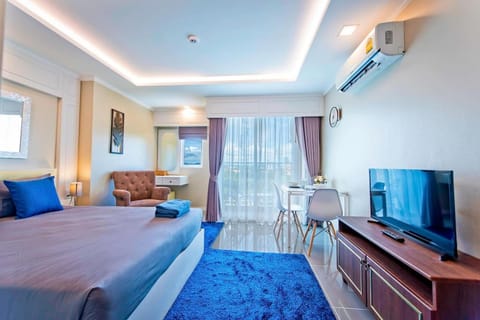 Communal lounge/ TV room, Photo of the whole room