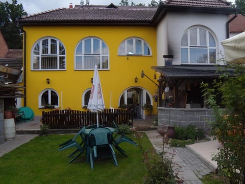 Off site, BBQ facilities, Garden, Seating area