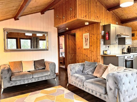 Snowdrop 9 Hot Tub-Woodlandlodges-Pembrokeshire Chalet in Wales