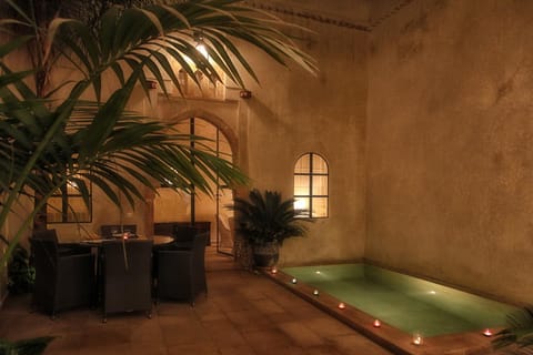 Facade/entrance, Night, Garden, Swimming pool, Swimming pool