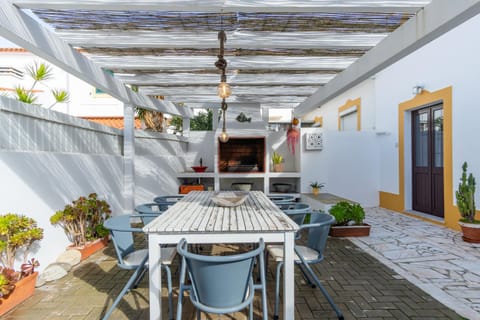 Patio, Off site, Dining area