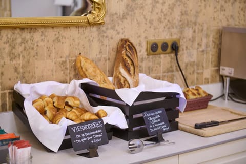 Breakfast, Breakfast, Buffet breakfast, Buffet breakfast