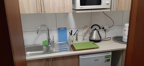 Property building, Kitchen or kitchenette, Communal kitchen