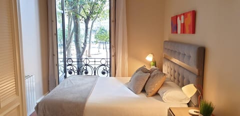 Bed, Bedroom