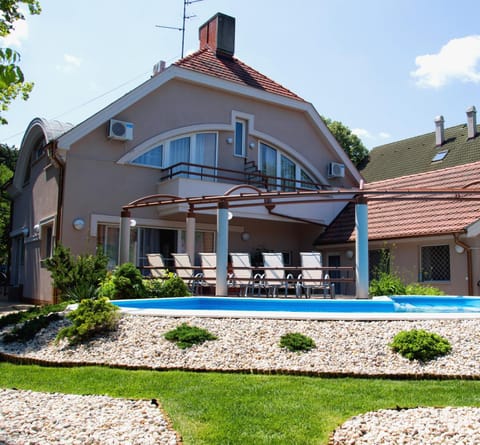 View (from property/room), Garden view, Pool view, Swimming pool