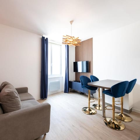 Le Hirvi - cocon zen et épuré à 10min Vieux Lyon Apartment in Lyon