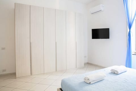 TV and multimedia, Bedroom