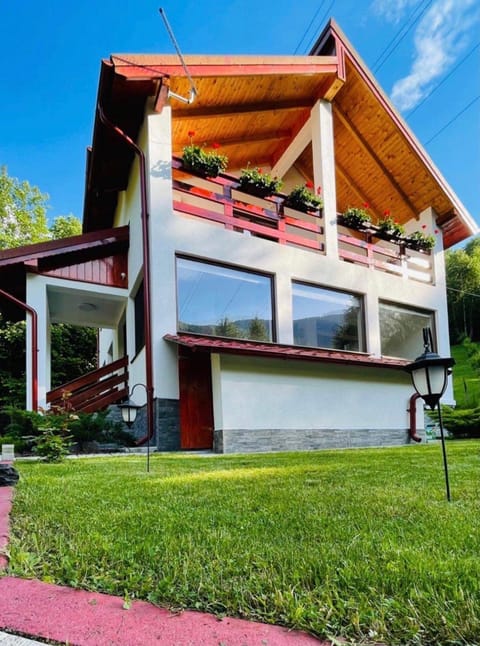 Cabana Nisipoasa House in Serbia