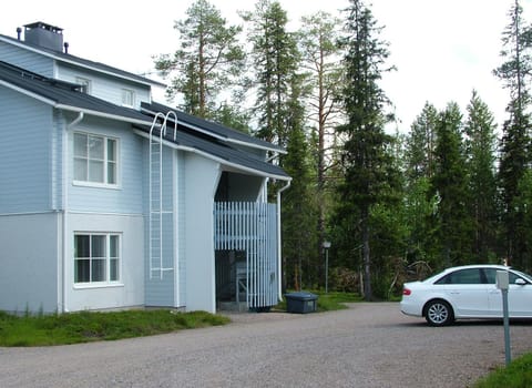 Facade/entrance
