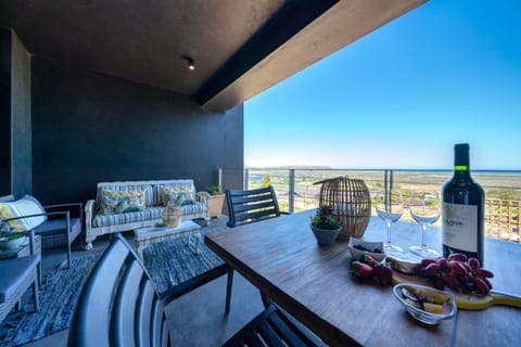 Patio, Balcony/Terrace, Decorative detail, Garden view, Lake view, Landmark view, Sea view