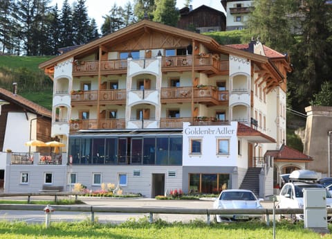 Property building, Day