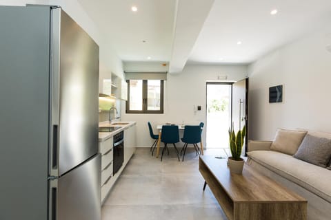 Naiades Apartment- Minthi/ 1 bedroom, beachfront Apartment in Plakias