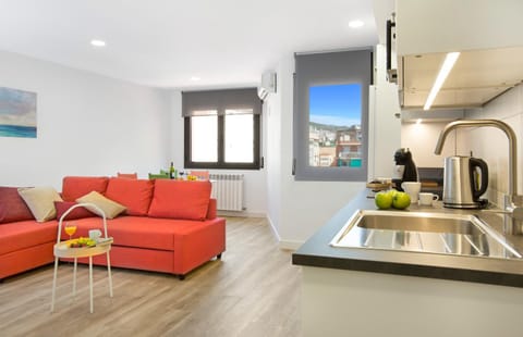 Kitchen or kitchenette, Living room, Seating area