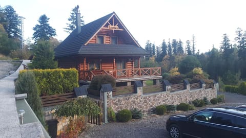 Property building, Natural landscape, Garden