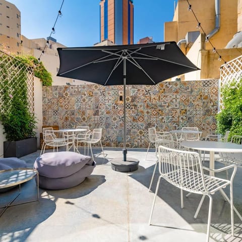 7Br 7 En-suite seafront house jacuzzi House in Saint Julians