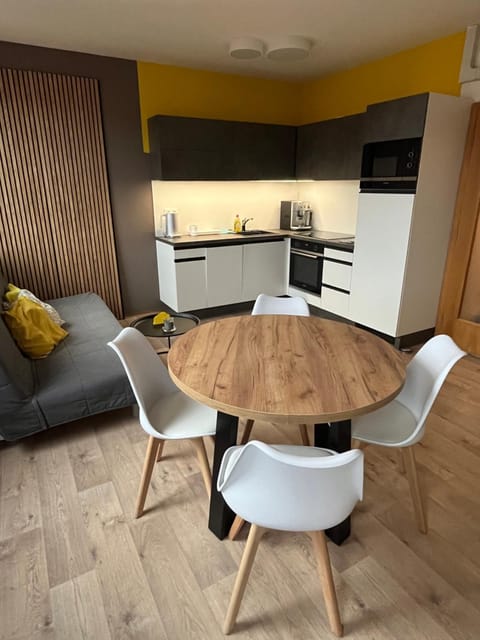 Kitchen or kitchenette, Living room, Dining area