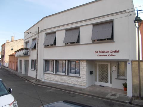 Property building, Facade/entrance, Property logo or sign