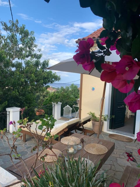 Patio, Day, Natural landscape, Garden, View (from property/room), Balcony/Terrace, Garden view