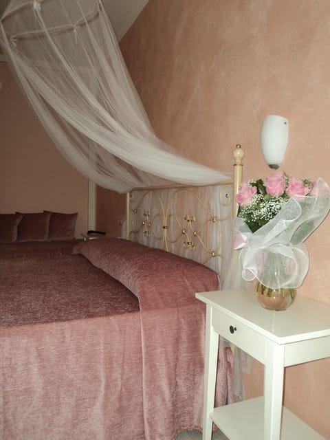 Bathroom, TV and multimedia, View (from property/room), Balcony/Terrace, Spa and wellness centre/facilities, Bedroom