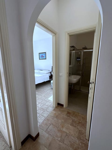 Terrace & Parking - Holiday Home near Fegina Beach Apartment in Monterosso al Mare