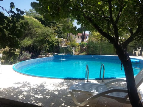 Swimming pool, Swimming pool