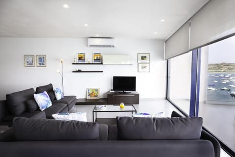 Mellieha Bay Waters Edge No. 160 Apartment in Malta