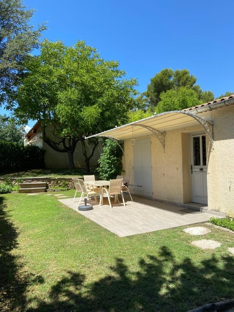 Property building, Balcony/Terrace