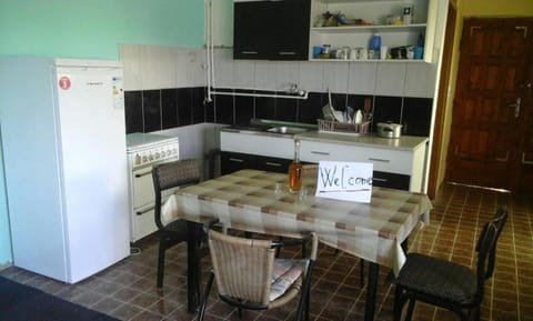 Dining area, Communal kitchen