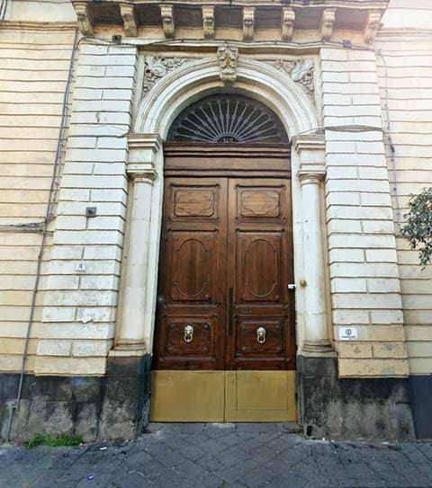 Facade/entrance