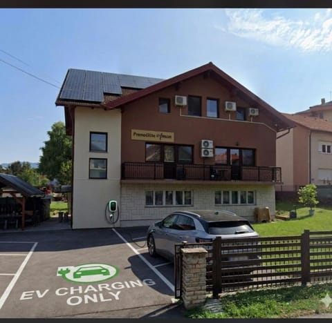 Property building, Parking