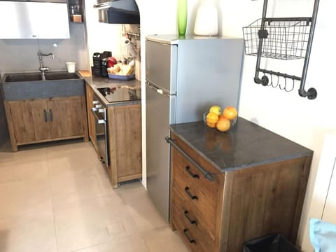 Coffee/tea facilities, Kitchen or kitchenette