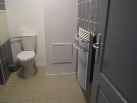 206 aix les bains Apartment in Tresserve