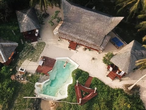 Property building, Swimming pool