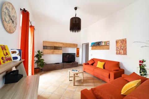 Lounge or bar