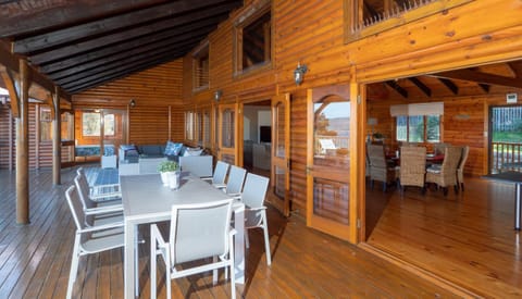 Balcony/Terrace, Dining area