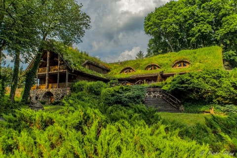 Property building, Day, Natural landscape, Garden