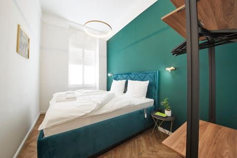 Bed, Bedroom, wardrobe